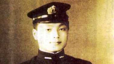 小灘利春元海軍大尉