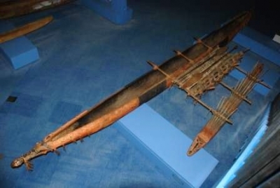 アウトリガー船