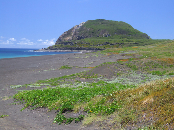 硫黄島の摺鉢山